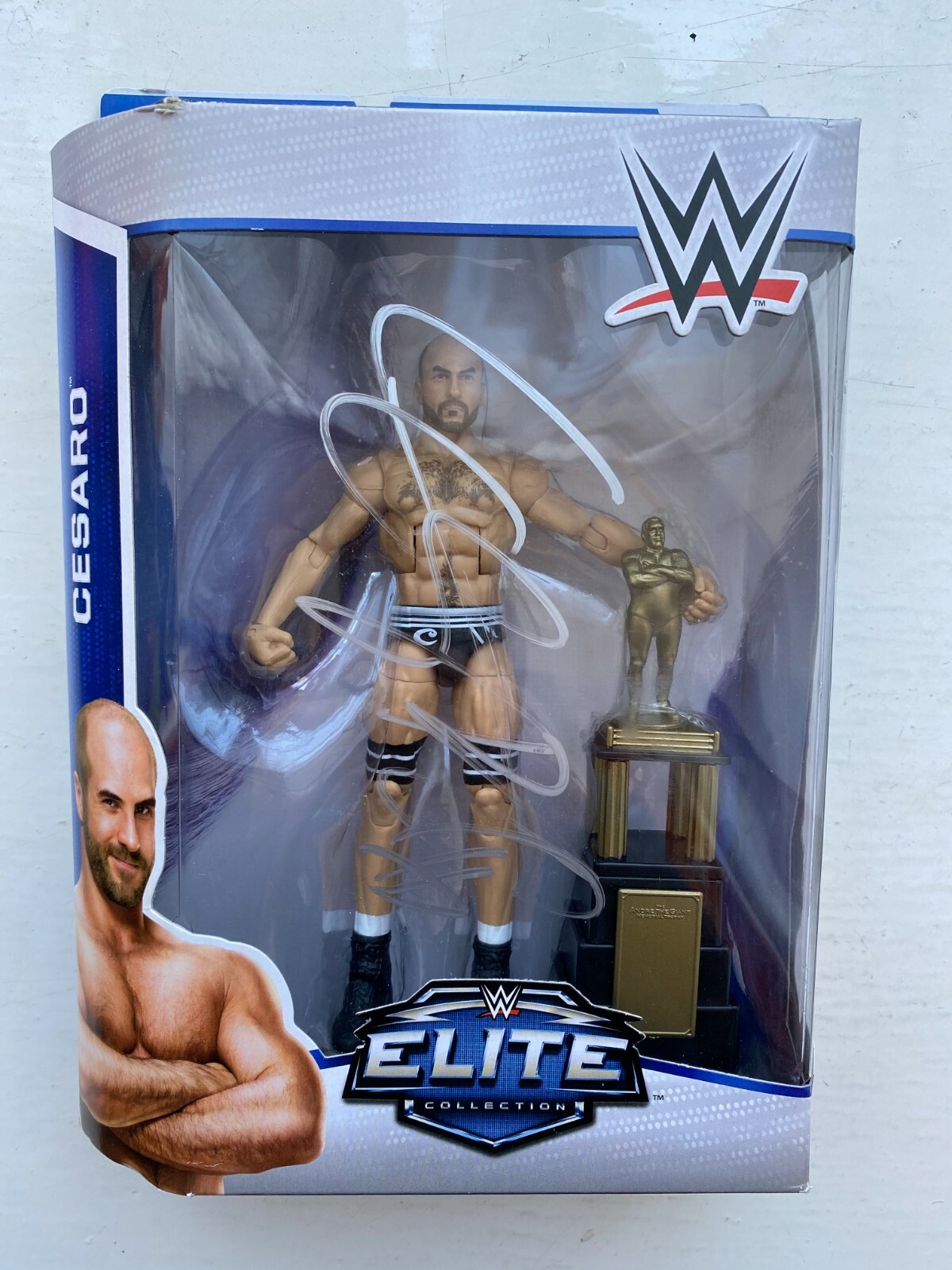 BNIB WWE SIGNED CESARO MATTEL ELITE COLLECTION SERIES 33 WRESTLING ACTION FIGURE