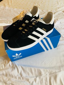 mens gazelles size 11