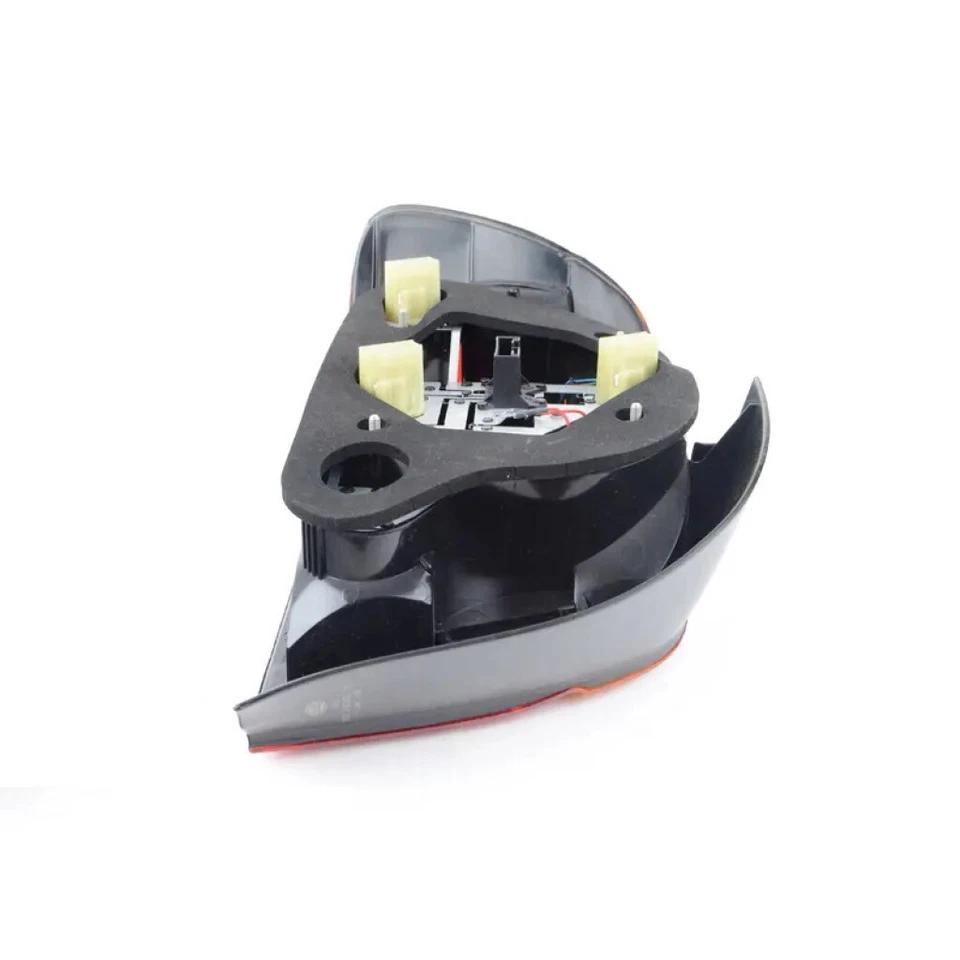Luz trasera lado pasajero BMW 540i 2001 2002 2003 | BM2819103 Foto 3 de 4