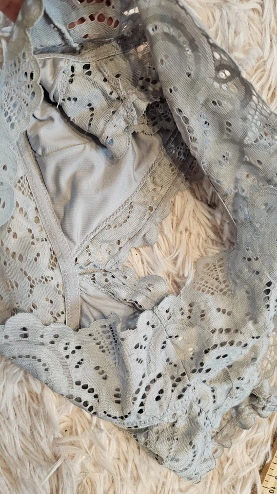 Sujetador SO Intimates Bralette Para Mujer Talla M Gris Encaje Espalda Corredora Foto 4 de 4