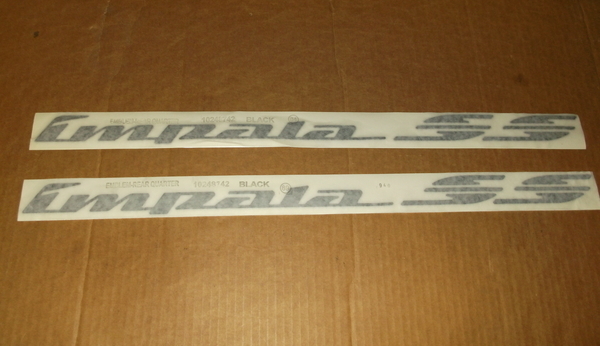Impala SS~Black~Pair Of Quarter Panel Emblems~94-96~10248742~1/4