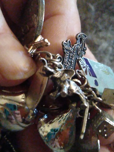 Vintage Sterling Silver Charm Bracelet with 30+ Charms 107.1 grams - Picture 16 of 18