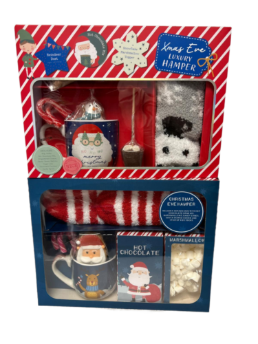 Tasse panier-cadeau nouveauté de Noël, chaussettes de boisson au chocolat chaud et plus ensemble - Photo 1/18
