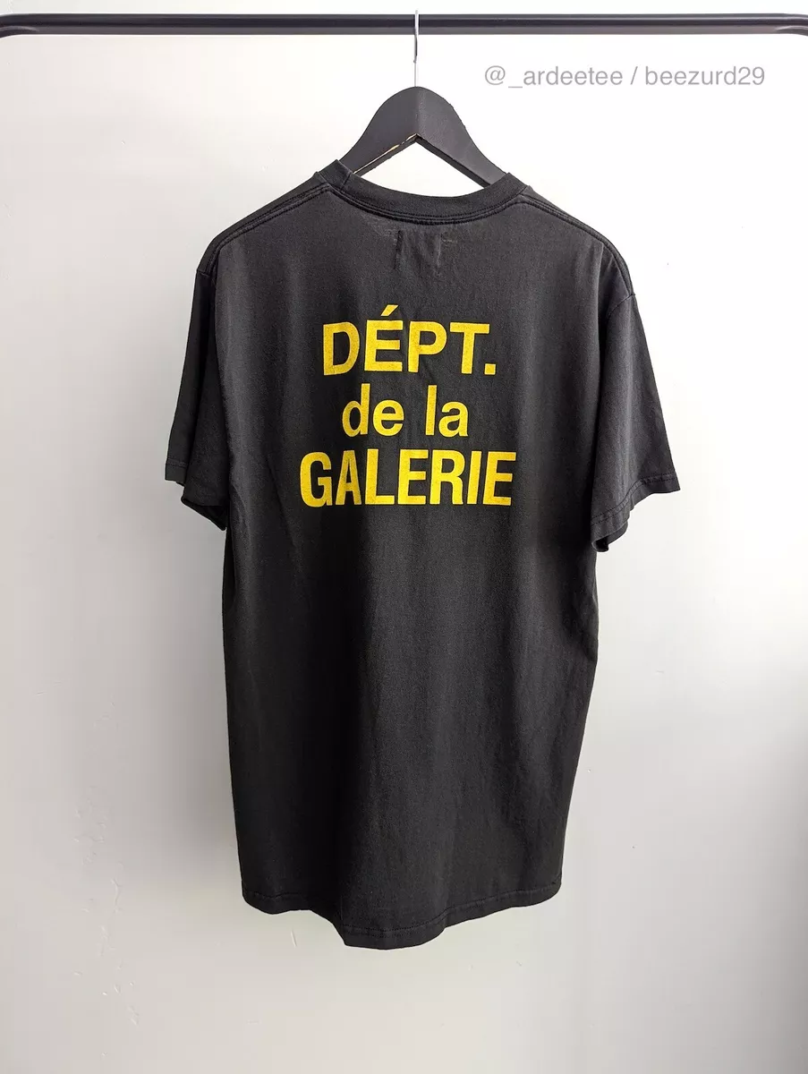 *NWT* GALLERY DEPT. FRENCH LOGO T-SHIRT (BLACK/YELLOW, MEDIUM)