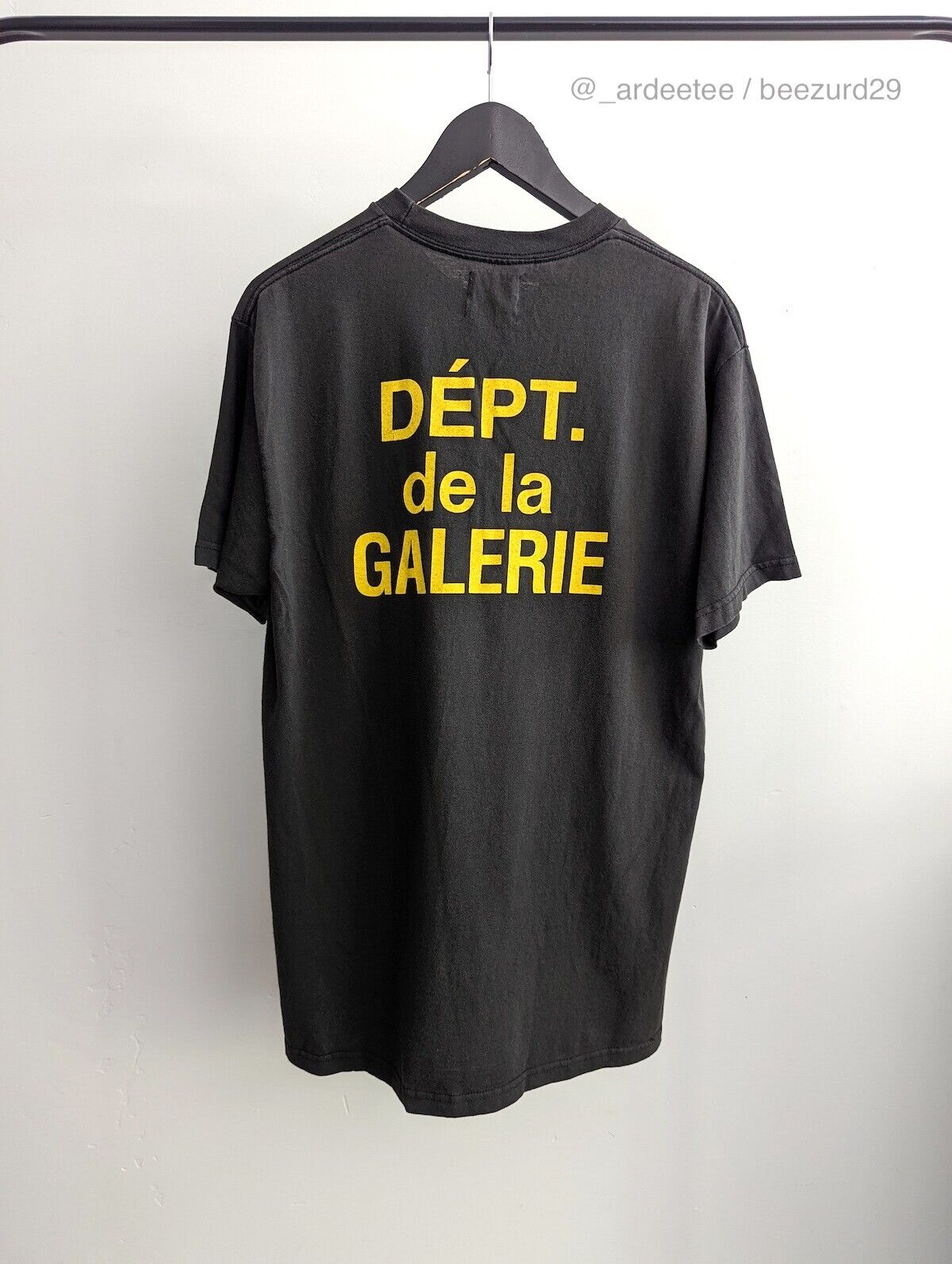 la t shirt