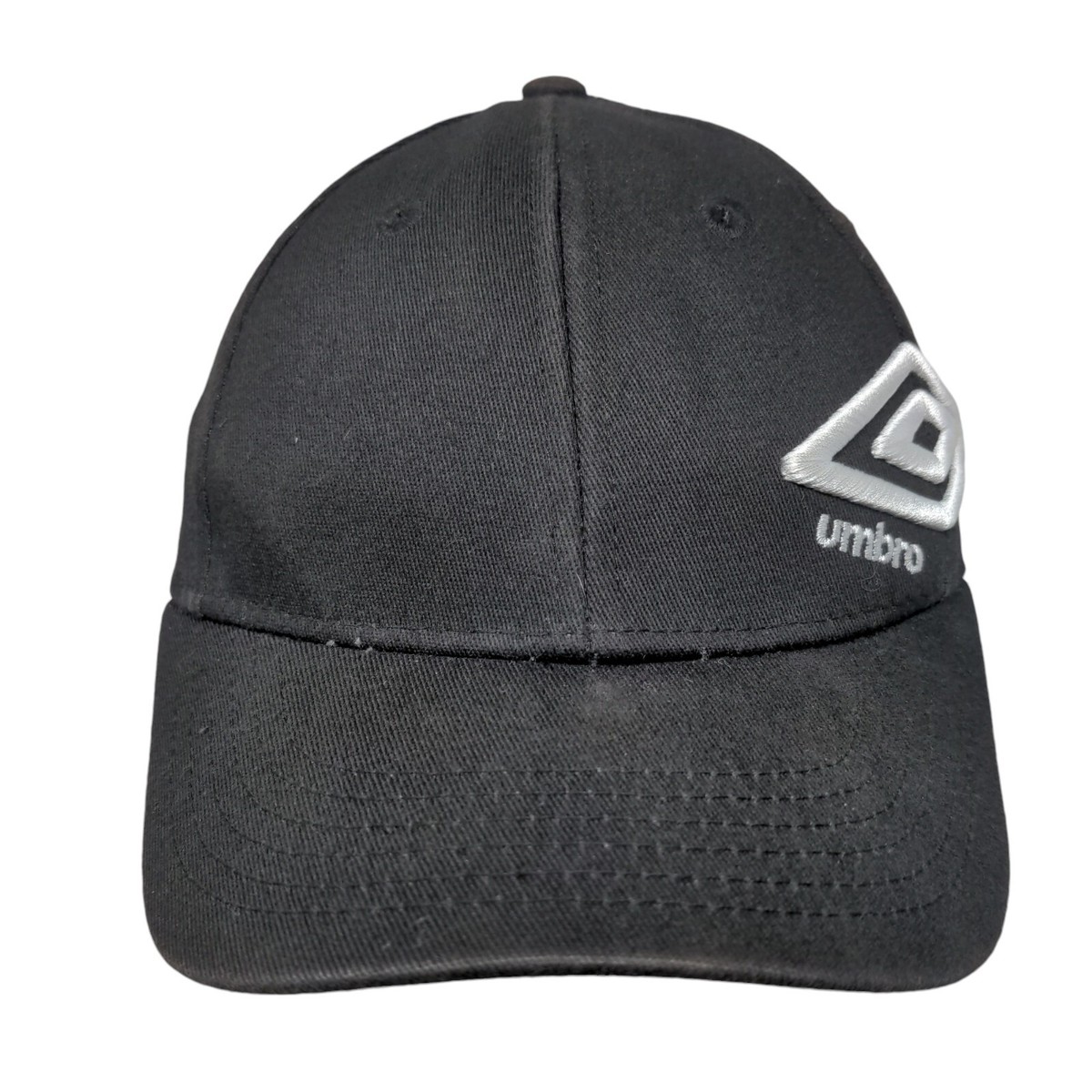 ★UMBRO★ 2LAYER BALL CAP BLACKUQ223CCP52 UQ223CCP52_BLK0 Umbro Fitted Hat Black OSFA Lightweight Embroidered Vented