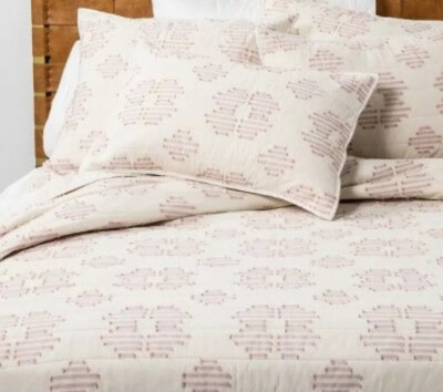 2 Pc Opalhouse Pink Eyelash Quilt Pillow Sham Cream Twin XL eBay