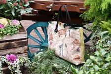 Borsa Cucita a Mano in Alcantara e Stoffa con Manici in Pelle - Fantasia Gatti