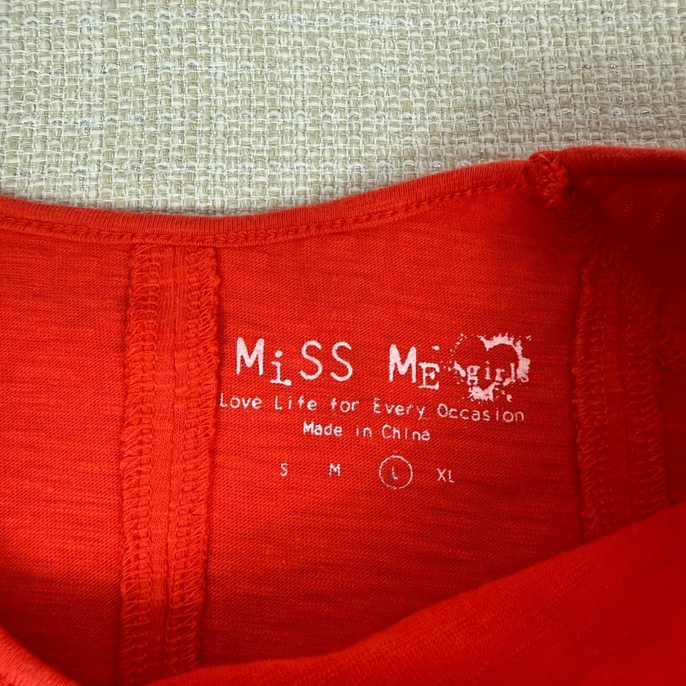 Top Miss Me Girl Rojo Gráfico Manga Larga Adore Me Miss Me Talla Grande Foto 3 de 4