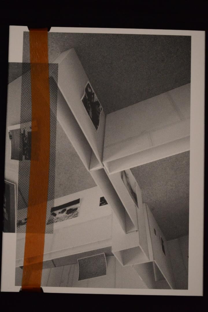 Your Body is Yours　Wolfgang Tillmans Wolfgang Tillmans Your Body is Yours - Wolfgang TILLMANS