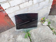 Mercedes-Benz E W213 2016 Hinten rechts Fenster Scheibe Tür hinten 43R00049 Mercedes-Benz E W213 2016 Hinten rechts Fenster Scheibe Tür hinten 43R00049