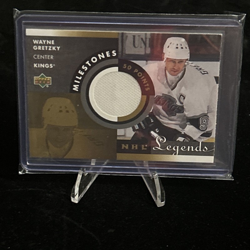 2001-02 Upper Deck Legends - Milestones Jerseys Wayne Gretzky #M-WG (MEM)