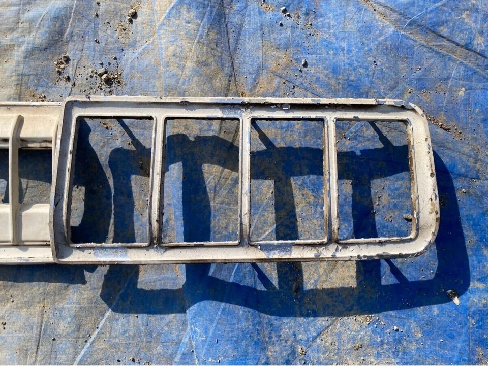 1971 1972 1973 DODGE COLT A53H HT JDM MOLDURAS DE LANTERNA TRASEIRA MITSUBISHI COLT GALANT - Imagem 3 de 4