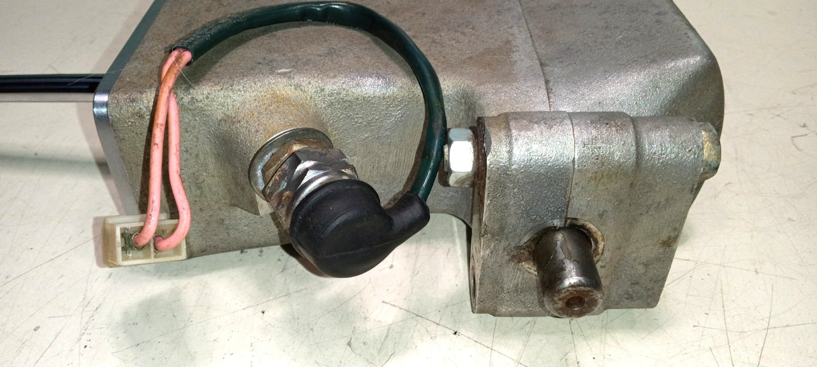 Ferrari Transaxle Transmission Gear Shifter Assembly_Knob_105438_288_308_330_365