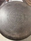 VINTAGE 1920 GRISWOLD CAST IRON DUTCH OVEN NO 8  1295 WITH A TITE TOP 8 LID