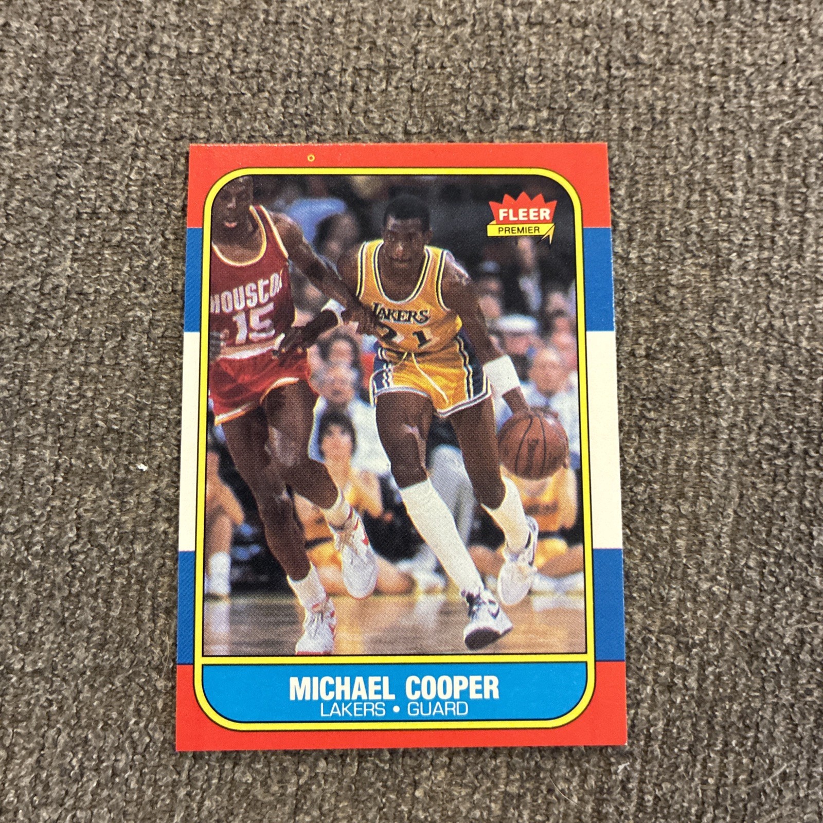 1986-87 Fleer Michael Cooper #17 Lakers NM Near Mint Small White Circle