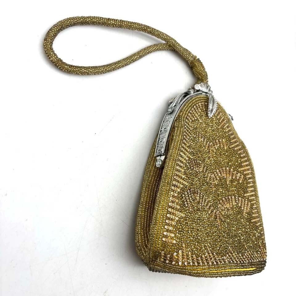 Bolso sin asas de muñeca de noche de lágrima acentuado con diamantes de imitación con cuentas de oro ornamentado de la década de 1930 5x6" Foto 3 de 4
