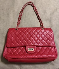 “BADGLEY MISCHKA” QUILTED RED (FAUX LEATHER HANDBAG w/ADJUSTABLE SHOULDER STRAP