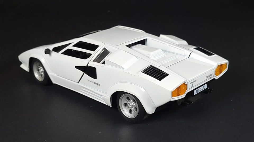 Tonka Polistil 1988 Lamborghini Countach blanco 1/16 sin caja Foto 3 de 4