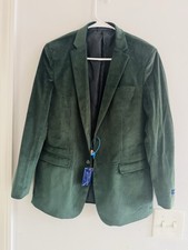 Gioberti Men's or Boy's formal velvet blazer in a "hunter green" color. Size 18