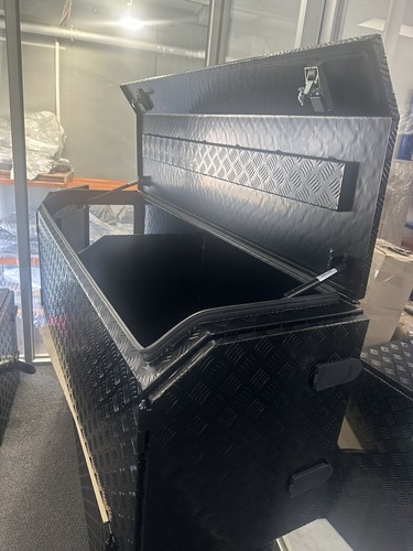 TB755/2 Caravan Toolbox 3 Door - Picture 7 of 9