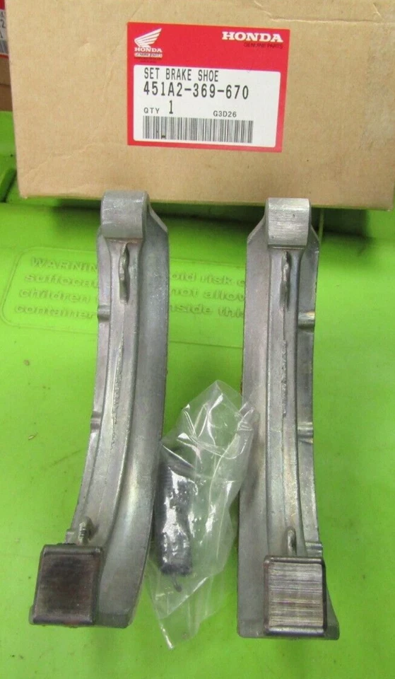Zapatas de freno Honda 1975-1977 CB360 CB360G CB360T🔥 p/n 451A2-369-670🔥NOS🔥OEM Foto 4 de 4