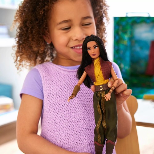 Bambola Classica RAYA Disney Store Princess con 5 Accessori - Foto 6 di 7