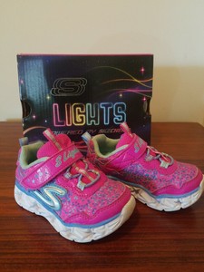 sketchers size 5