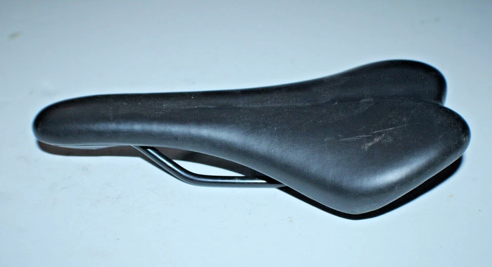 Sillín de bicicleta de carretera Bontrager 255/135 mm negro cómodo híbrido MTB envío rápido a EE. UU.:) Foto 4 de 4