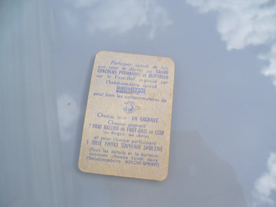 ancienne carte miroir sprint ecusson football 1960 styl panini racing club paris - Photo 2/2