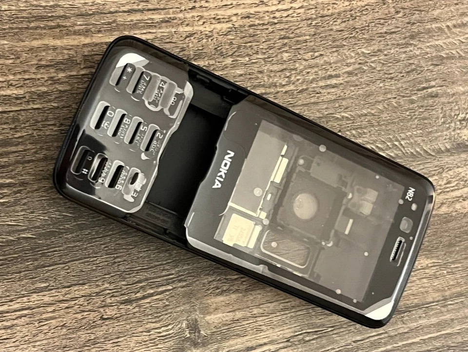 Nokia N82 Full Housing Chases Black Color - Image 4 of 4