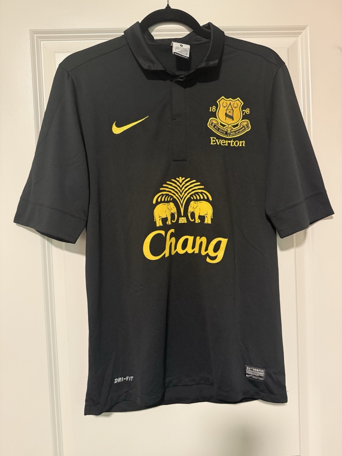 Nik Everton 2012/13 Nike Vintage Soccer Jersey Blokcore S size