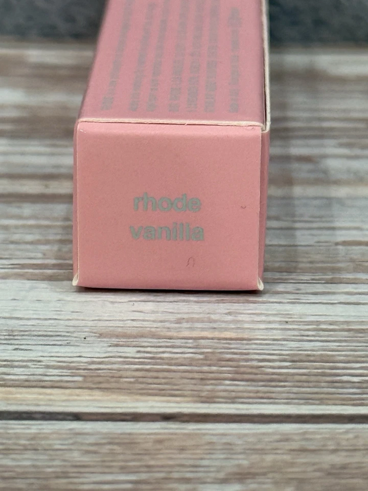 Rhode Limited Edition Peptide Lip Treatment RHODE VANILLA LIMITED EDITION - Image 3 of 3
