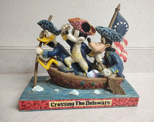 Disney / JIM SHORE -Crossing The Delaware "UNSTOPPABLE HEROES" #4004154 *READ*