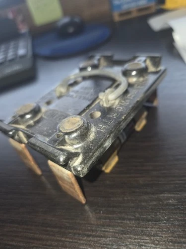 WADSWORTH Disconnect AC Pull Out Fused Comes W 20 Amp Fuses FRN-R-20