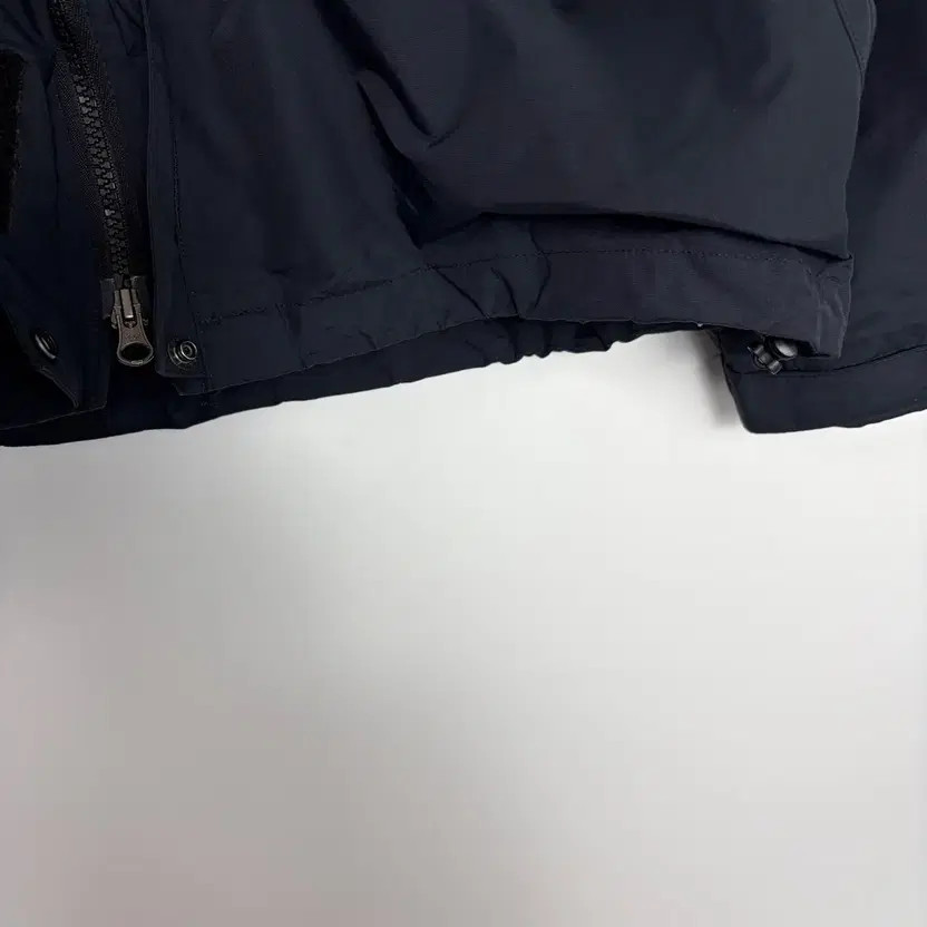 The North Face Windbreaker Jacket thumbnail 5