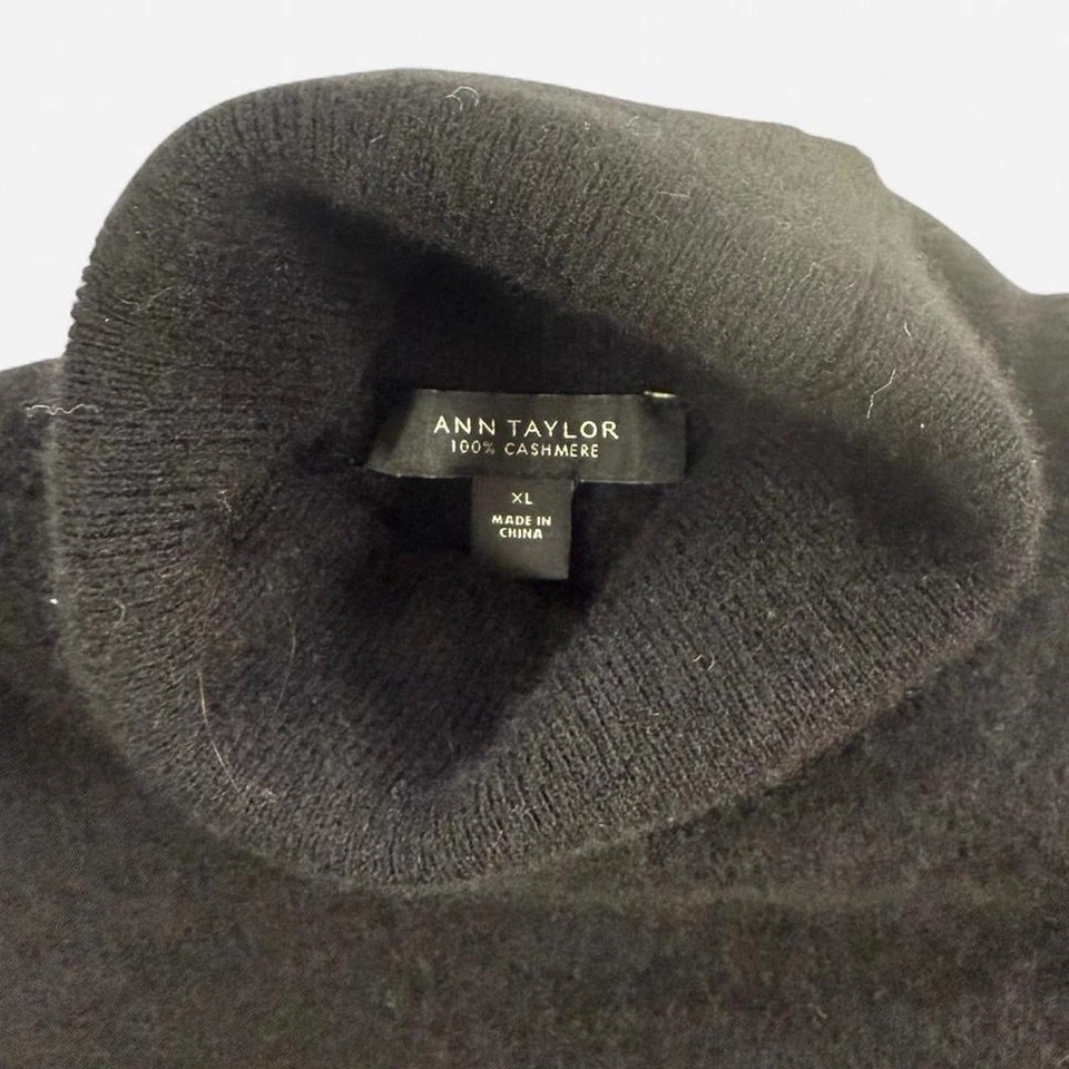 Suéter Ann Taylor 100% cashmere preto gola alta tamanho XL feminino manga longa - Imagem 4 de 4