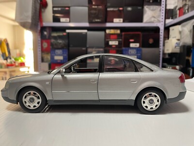 1/18 アウディA6 1:18 Dealer Edition Audi A6 C5 Car Die Cast Model the first
