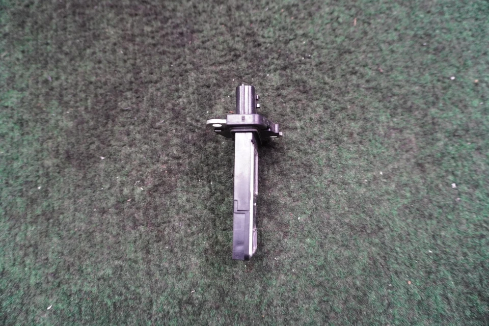 Nissan Murano 2011 sensor de flujo de aire másico de 2,5 L 226807S000 OEM Foto 4 de 4