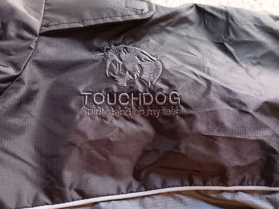 Chaqueta de Lluvia Touch Dog Tiburón Negro 70D Impermeable Cuerpo Completo Pequeña Serie Exterior Foto 3 de 4