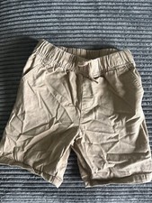 khaki shorts garanimals size 4T 100 cotton