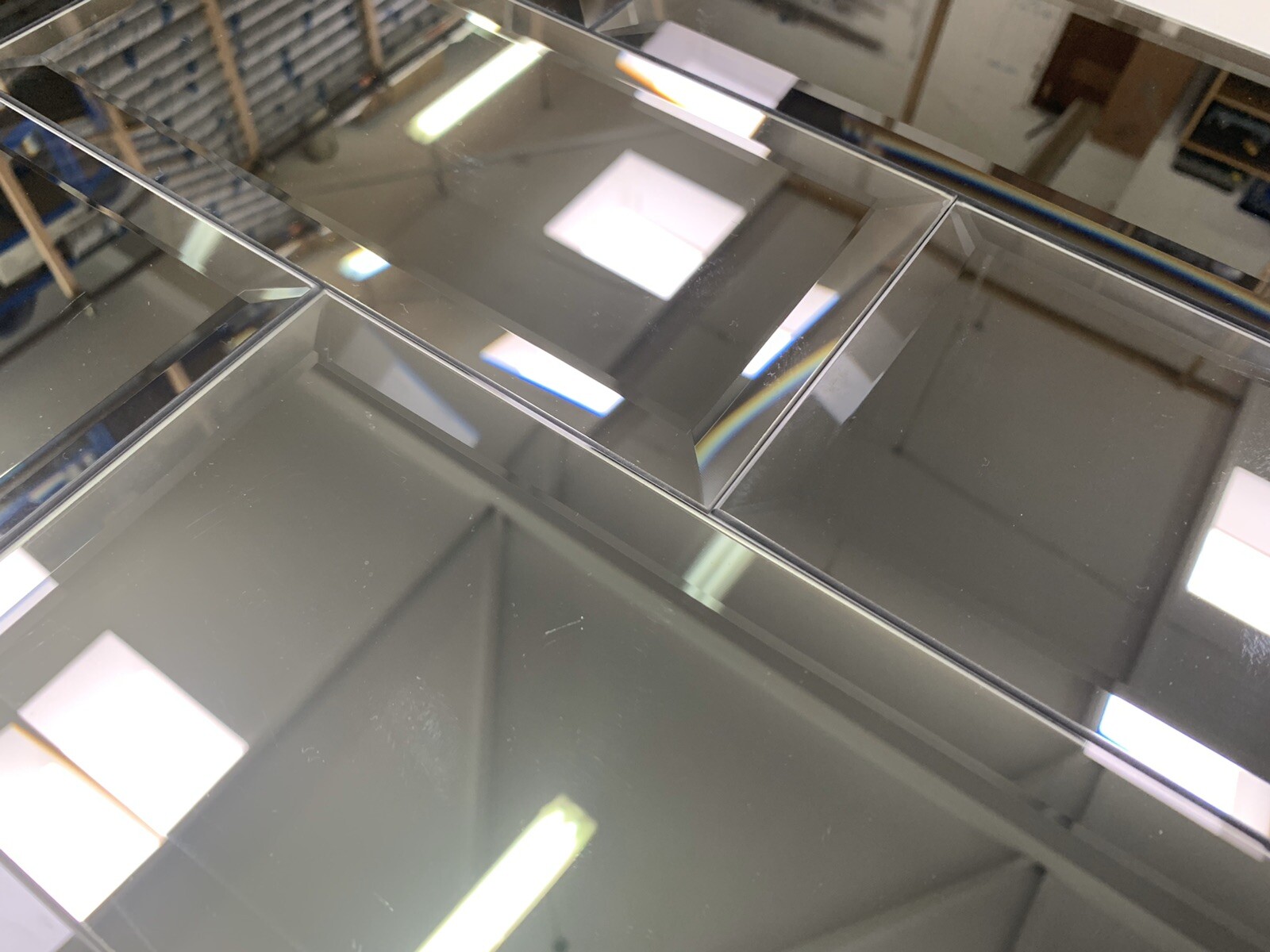 Silver mirror bevelled wall tiles / bathroom kitchen splashbacks tiles