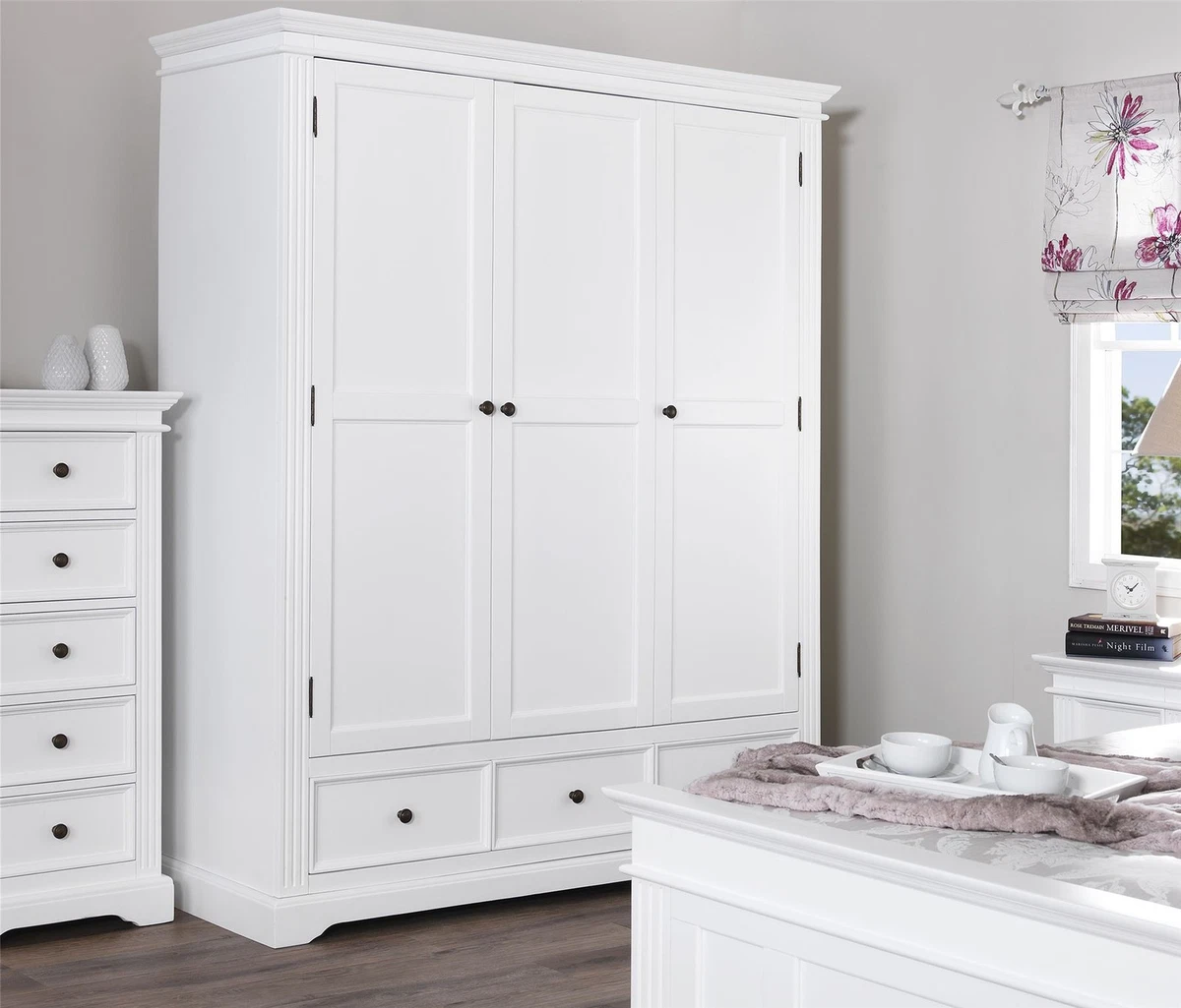 Good quality on sale white wardrobe