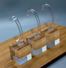 ⭕️ SET OF 3 NEW UNBRANDED ACRYLIC WATCH STORE RETAIL PRESENTATION DISPLAY STANDS