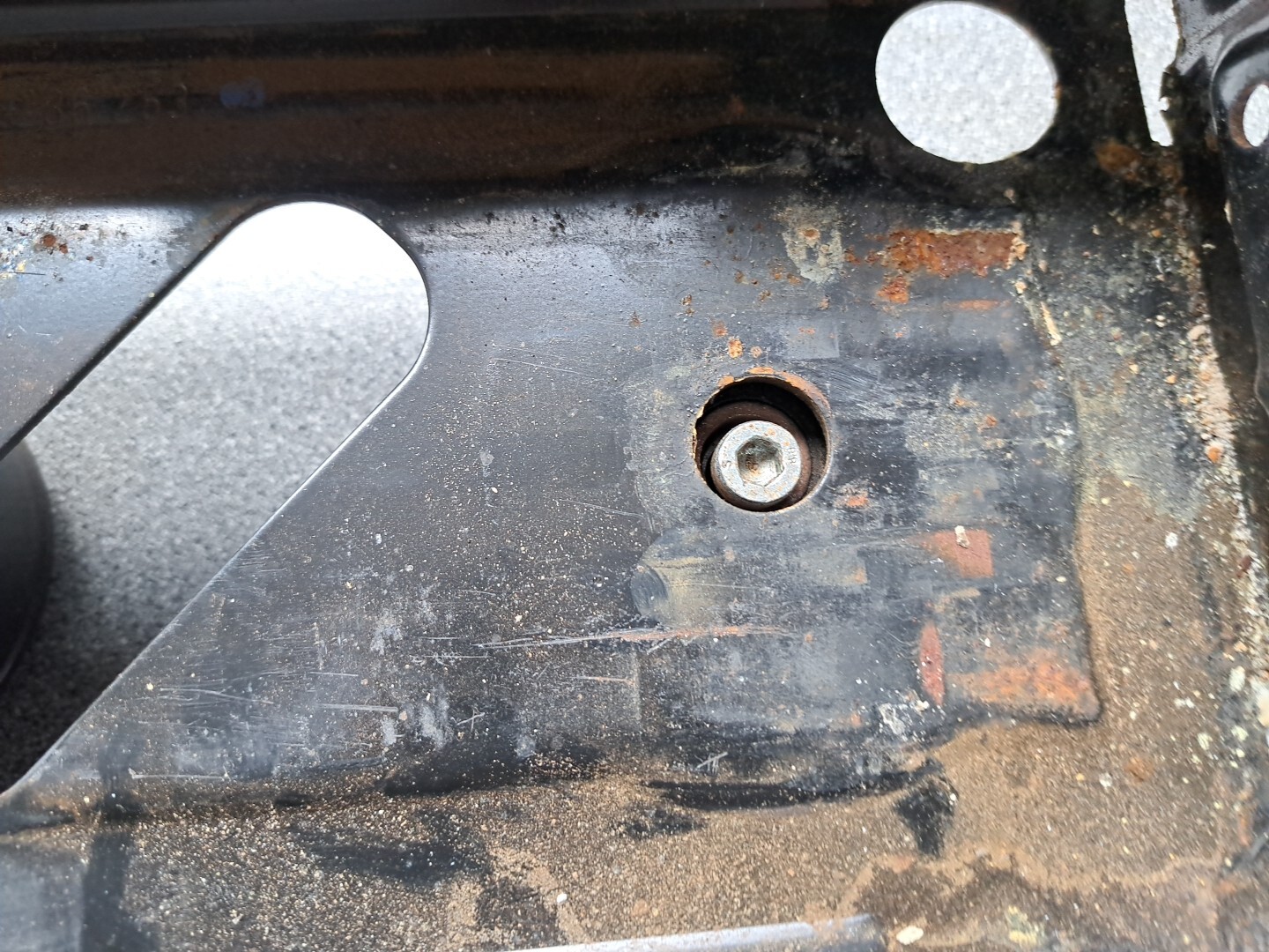 BMW E46 3 Series Convertible Battery Tray 51718236253 for sale 