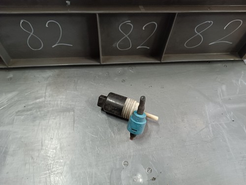 Original VW Golf III 1H Waschwasserpumpe Wischwasserpumpe 1H6955651