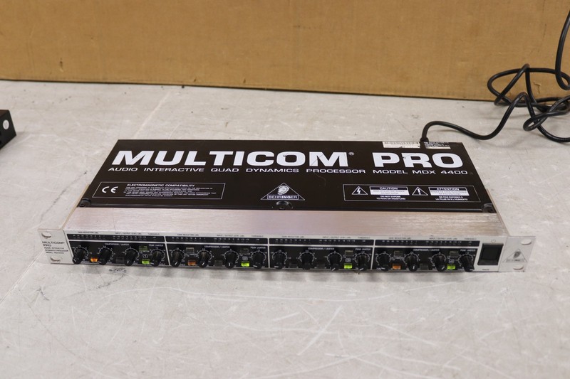 Behringer MDX4400 Multicom Pro Audio Quad Dynamics Processor 