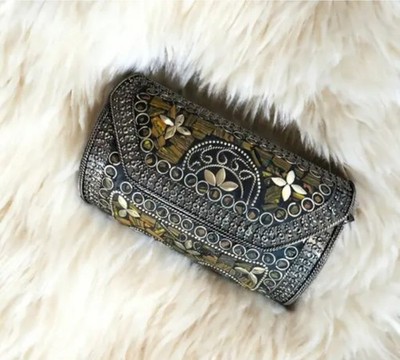 Women Heand Bag New Tranding Designer Look. Very Unique Style.