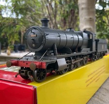 Boxed Hornby R3006 Steam Loco BR 38xx 2-8-0 3864 Weathered OO Gauge
