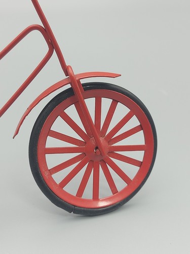 Vintage Miniature Tandem Metal Bike. Red. Collectors Item. 10.5cm High - Picture 4 of 10